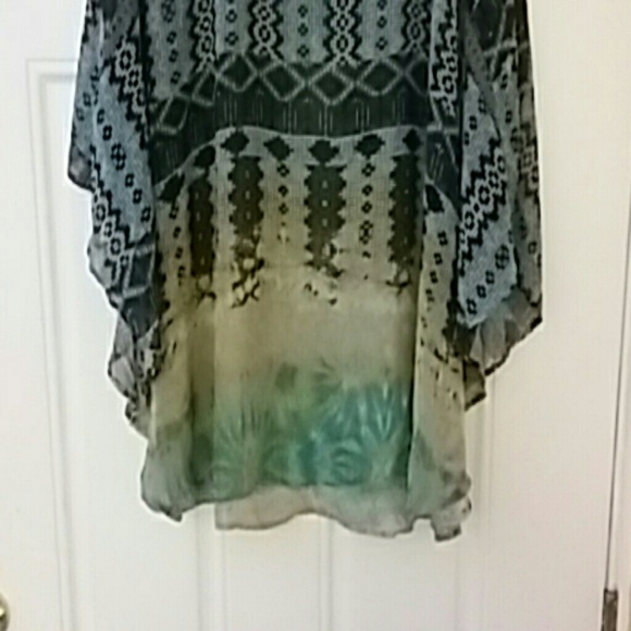 Muilt colors Top - Picture 5 of 6